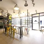 Oyo 866 Junction Hostels