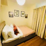 Stylish 1 Bedroom Condo With Pool View And Fast Wifi