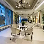 Stylish 1 Bedroom Condo With Pool View And Fast Wifi