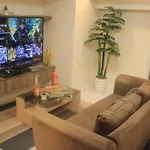 A2J Luxury 2Br Suite Near High Street Bgc Taguig