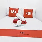 8Hostel