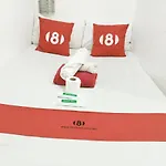 8Hostel