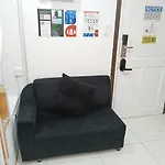 8Hostel