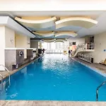 Affordable Manila Bay & City Lights View Stay With Free Pool Access