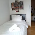 Simple Yet Lovely 2Br Unit In Acqua Private Residences