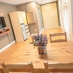 Altean Apartments - Isabela Room