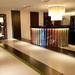Cool 1Br Acqua Livingstone W/ Netflix, Pool & Gym