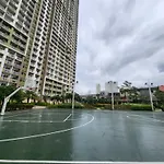 1Bedroom Apt At The Celandine Near Ayala Mall Cloverleaf -