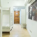 Heroes Hotel