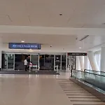 Condo Deluxe Near Naia Terminal 3