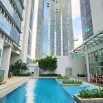 Bgc Spacious 1Br Uptown Parksuites With Balcony City View