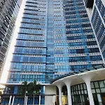 Bgc Spacious 1Br Uptown Parksuites With Balcony City View