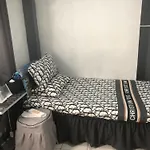 Budget Staycation Johnfonz Building Aircondition Room