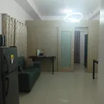 Big Cut End-Unit Condo In Shore Residences