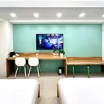 Shore Residences Premier Suite C - Big Room - Amenity Facing