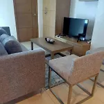 Lovely 2-Br Condo With Patio At Bgc