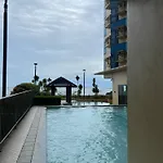 Condo In Front Of Us Embassy Studio Unit With 2 Double Beds