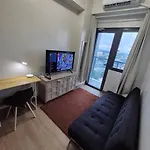 Spring Residences Suite With Free Parking