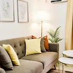 Excellent Location 2 Bdrm Homey Wifi Near Airport