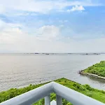 Bayshore Luxe By Prime