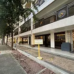 Extremeli Suites Manila Powered By Cocotel