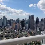 Vibrant City Skyline Views 1Br