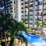 Two Palm Tree Villas Condominium - Studio Room With Balcony - Across Terminal 3
