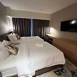 The Metro Zen At Hotel Residences Acqua