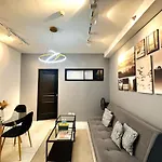 Malate Bayview Mansion City View And Seaview Room
