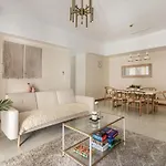 Minimalist Haven 3Br Unit At Mckinley Hill
