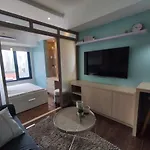 Newly Designed 1Br Top Of Makati
