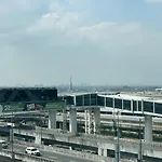 One Palm Tree Villas Across Naia Terminal 3 By IV Jds Aparthotel