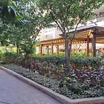 Comfy 1Br Condo For 2 In Araneta Center Cubao Qc