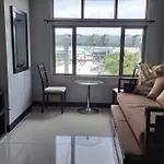 Comfy 1Br Condo For 2 In Araneta Center Cubao Qc