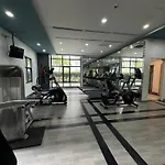 Industrial Chic Studio In Mckinley Hill Walk To Venice Mall