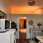 Glamorous Fully Equipped 1Br Staycation In Makati