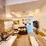 2Br In Azure With Manila Bay View & Laguna De Bay View
