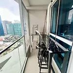 Nuhomes Staycation Escape At Uptown Parksuites Tower 2
