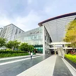 Modern & Luxury 2Br Near Solaire, Okada, Airport