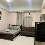 A&G Condotel At 101Newport Across Naia T3