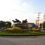 Daichi Place Newport Boulevard