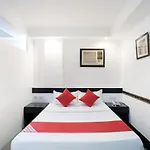 Oyo 138 White Palace Hotel