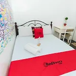 Reddoorz @ Earnshaw Manila