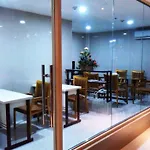 D Circle Hotel