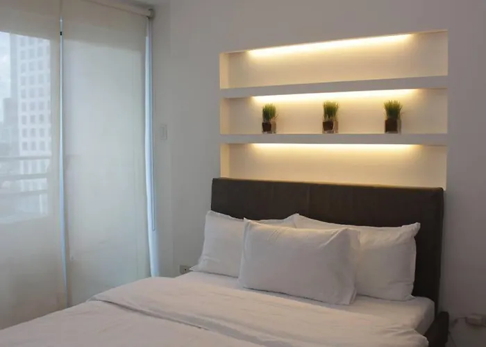 A2J Luxury 1Br Bgc Balcony Suite Near Burgoscircle