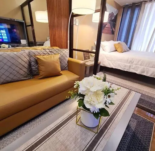 Staycation By Ness In Ayala Makati