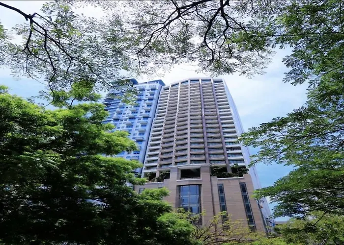 One Bedroom Apartment With Netflix At Greenbelt Makati