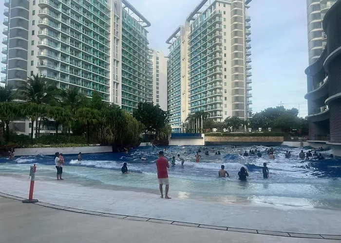 Suite M - 1 Bedroom Condo At Azure Residences