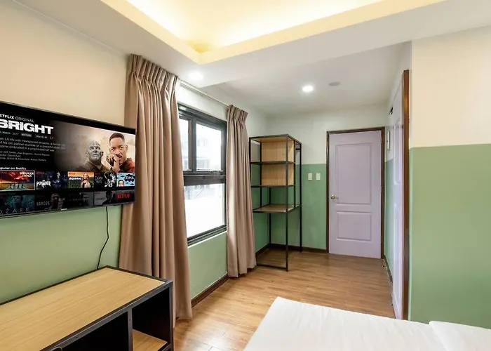 St. Marvin Studio Makati M306