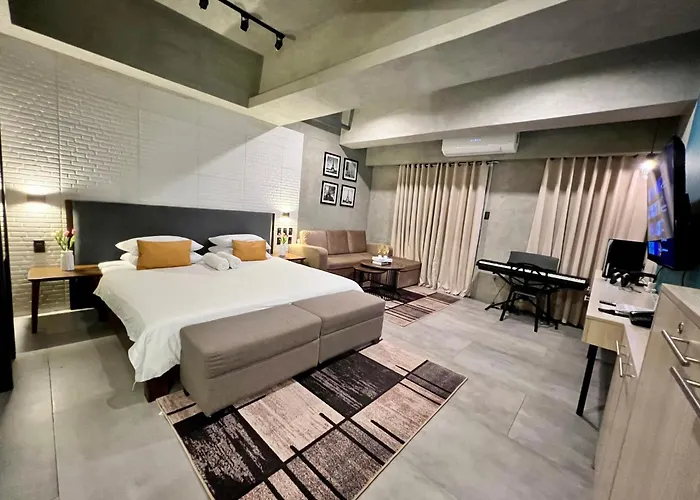 Cozy Spacious Hotel Type Condo With Ps5 Smart Tv And Wifi